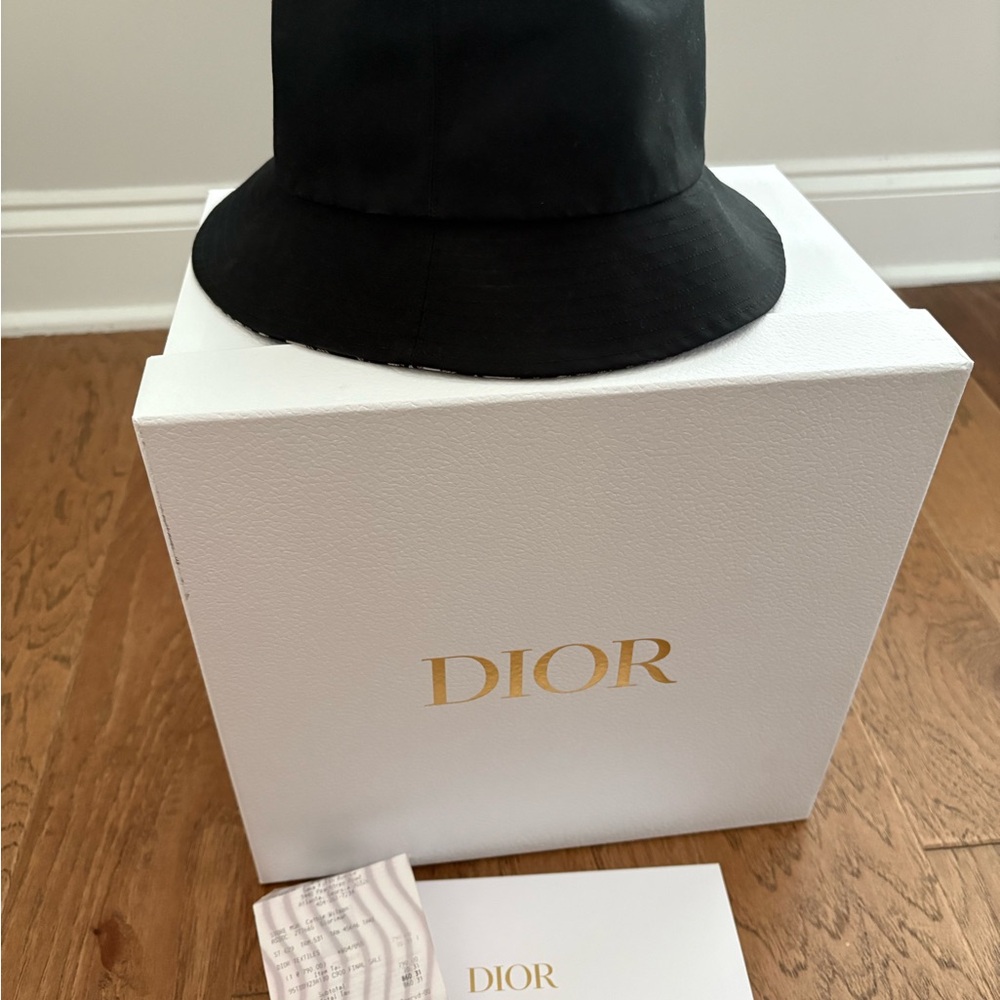 Christian Dior Monogram Bucket Hat - Picture 2 of 3